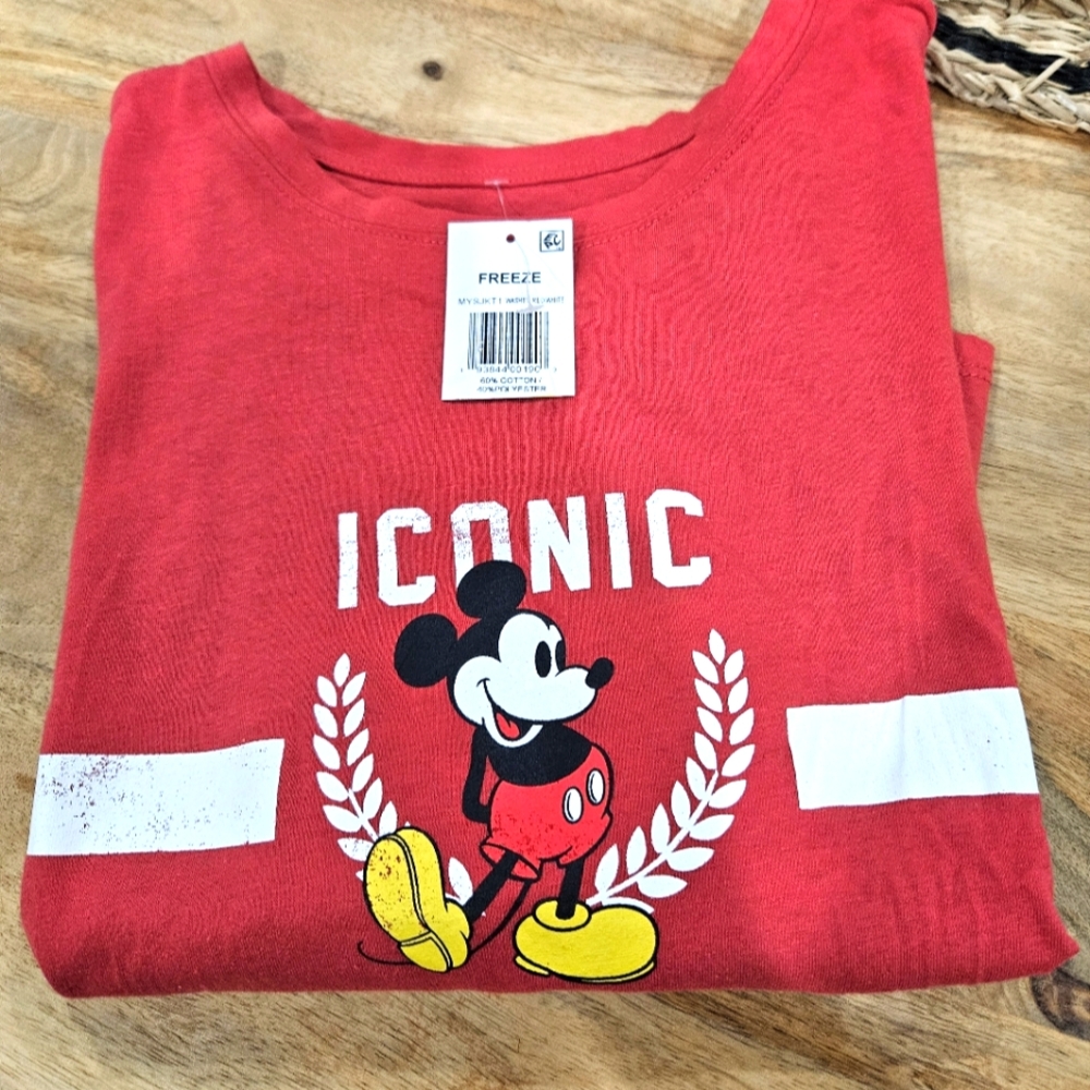 Nwt Mickey Mouse top- large